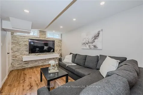 9 Troy Crescent Guelph ON N1E 6W7