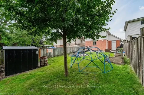 9 Troy Crescent Guelph ON N1E 6W7