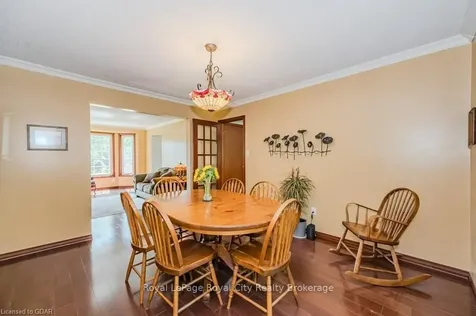 16 Lyle Place Guelph ON N1L 1A8