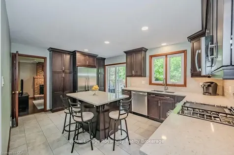16 Lyle Place Guelph ON N1L 1A8