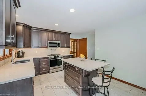 16 Lyle Place Guelph ON N1L 1A8