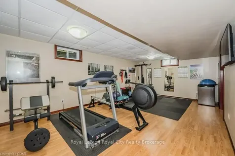 16 Lyle Place Guelph ON N1L 1A8