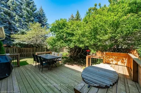 16 Lyle Place Guelph ON N1L 1A8