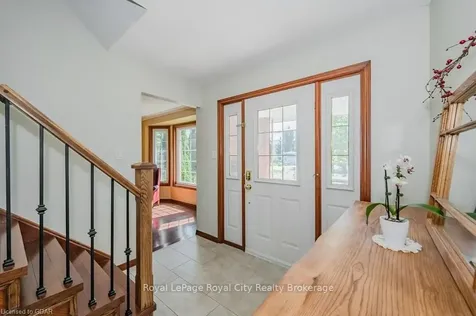 16 Lyle Place Guelph ON N1L 1A8