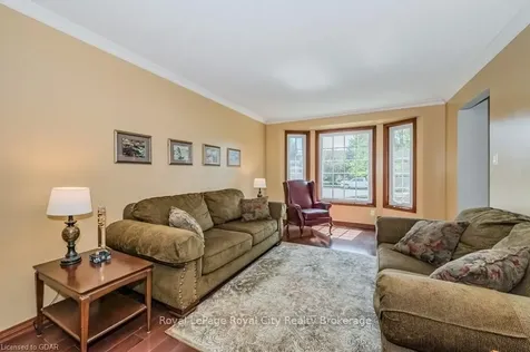 16 Lyle Place Guelph ON N1L 1A8