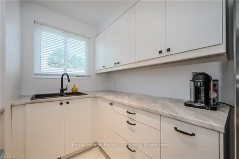 31 Greengate Road Guelph ON N1H 6R3