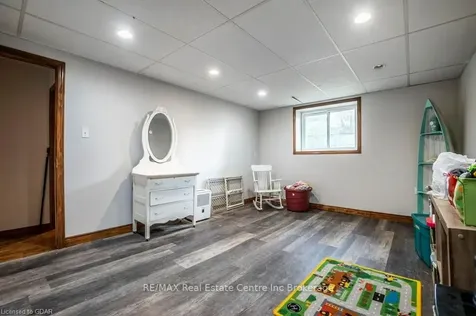 10 Northwood Crescent Guelph ON N1H 6Z4