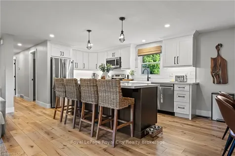 5 Macdonald Street Centre Wellington ON N0B 1S0