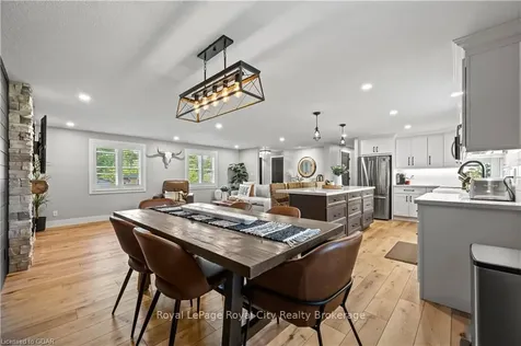 5 Macdonald Street Centre Wellington ON N0B 1S0