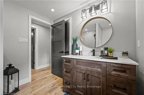 5 Macdonald Street Centre Wellington ON N0B 1S0