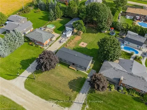 5 Macdonald Street Centre Wellington ON N0B 1S0