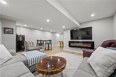 5 Macdonald Street Centre Wellington ON N0B 1S0