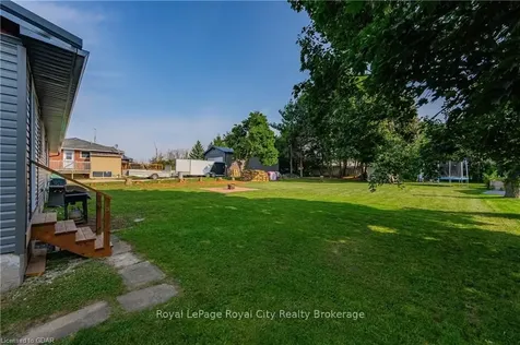 5 Macdonald Street Centre Wellington ON N0B 1S0