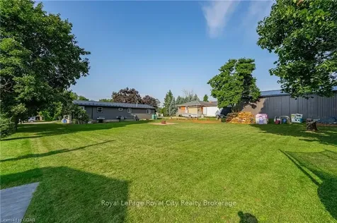 5 Macdonald Street Centre Wellington ON N0B 1S0