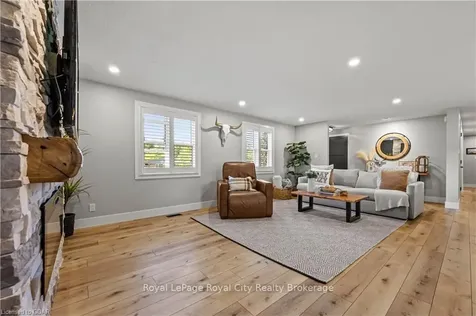 5 Macdonald Street Centre Wellington ON N0B 1S0