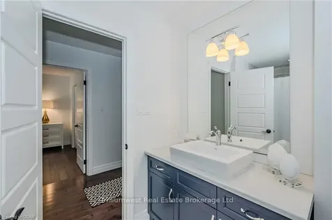 38 Arthur Street N Guelph ON N1E 4T8