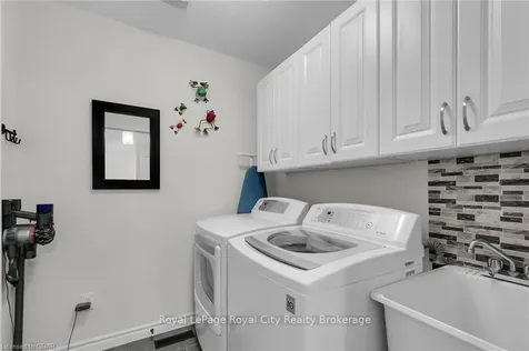 6 Wideman Boulevard Guelph ON N1E 0J2