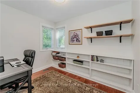 6 Cranberry Court Guelph ON N1K 1R7