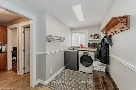 6 Cranberry Court Guelph ON N1K 1R7