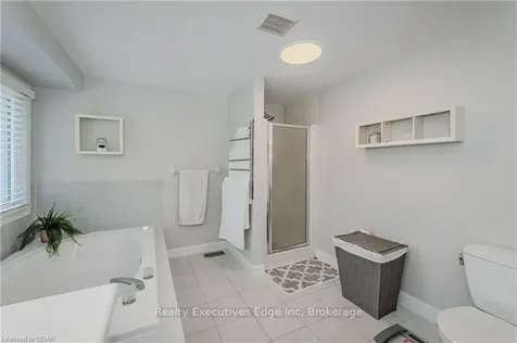 6 Cranberry Court Guelph ON N1K 1R7