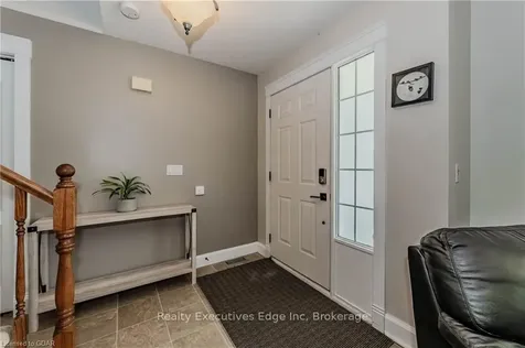 6 Cranberry Court Guelph ON N1K 1R7