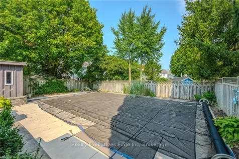 6 Cranberry Court Guelph ON N1K 1R7