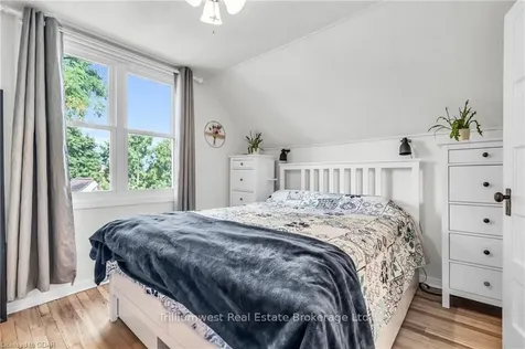 7 Gort Avenue Brant ON N3L 2H8