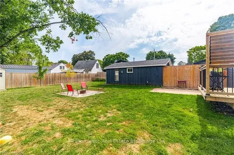 7 Gort Avenue Brant ON N3L 2H8