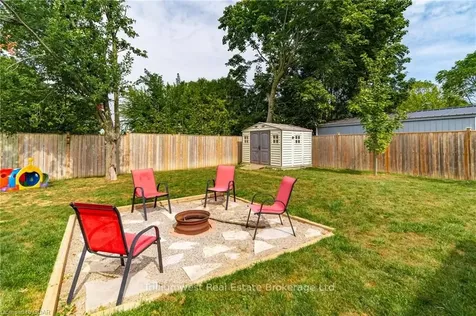 7 Gort Avenue Brant ON N3L 2H8