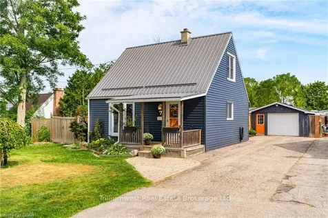 7 Gort Avenue Brant ON N3L 2H8