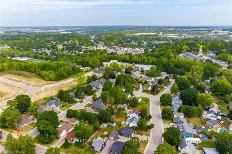 7 Gort Avenue Brant ON N3L 2H8