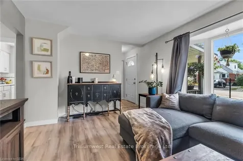 7 Gort Avenue Brant ON N3L 2H8