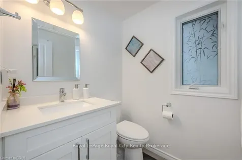 33 Bushmills Crescent Guelph ON N1K 1T6