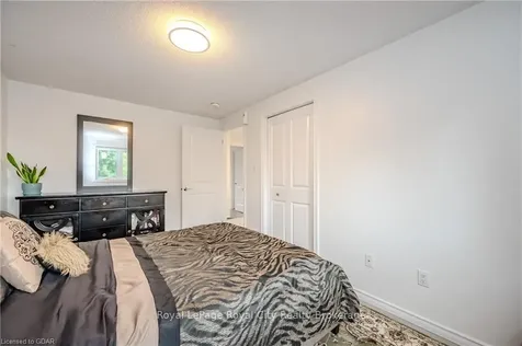 33 Bushmills Crescent Guelph ON N1K 1T6