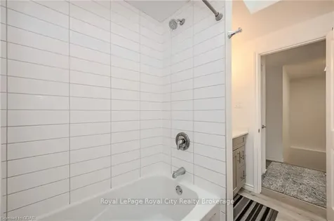 33 Bushmills Crescent Guelph ON N1K 1T6