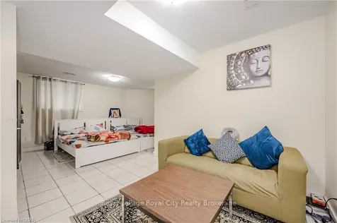 33 Bushmills Crescent Guelph ON N1K 1T6