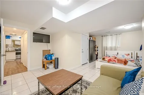 33 Bushmills Crescent Guelph ON N1K 1T6
