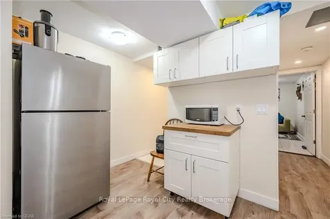 33 Bushmills Crescent Guelph ON N1K 1T6