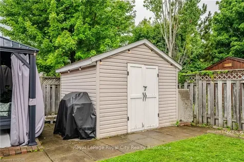 33 Bushmills Crescent Guelph ON N1K 1T6