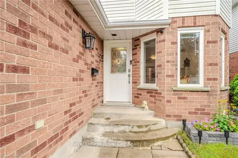 33 Bushmills Crescent Guelph ON N1K 1T6