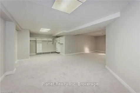 35 White Pine Way Guelph ON N1G 4X7