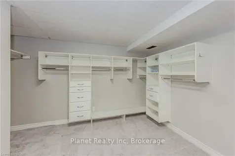 35 White Pine Way Guelph ON N1G 4X7
