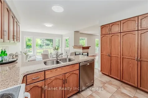 35 White Pine Way Guelph ON N1G 4X7