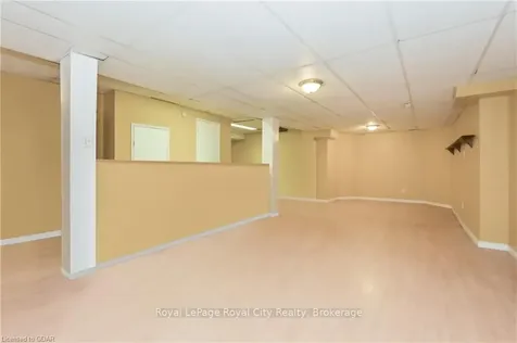 742 Woodhill Drive Centre Wellington ON N1M 3N2