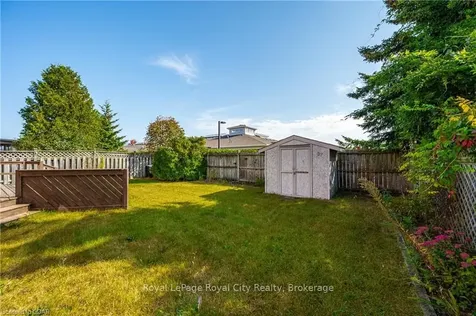 742 Woodhill Drive Centre Wellington ON N1M 3N2