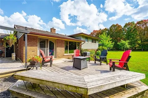 3 Stephens Court Centre Wellington ON N1M 3G1
