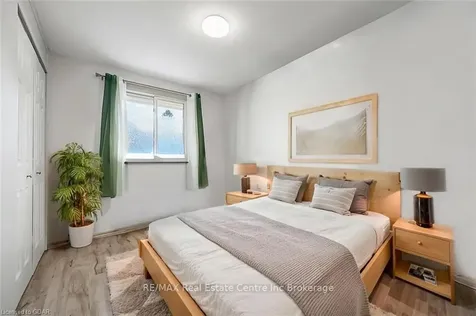 9 Meadow Crescent Guelph ON N1H 6V1