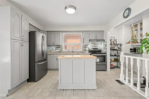 9 Meadow Crescent Guelph ON N1H 6V1