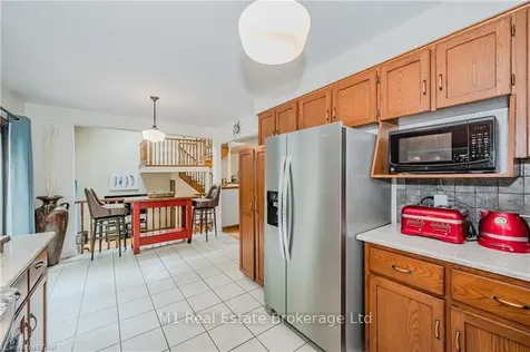 25 Thornhill Drive Guelph ON N1H 8B6