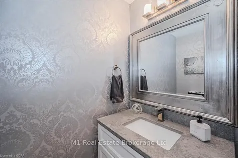 25 Thornhill Drive Guelph ON N1H 8B6